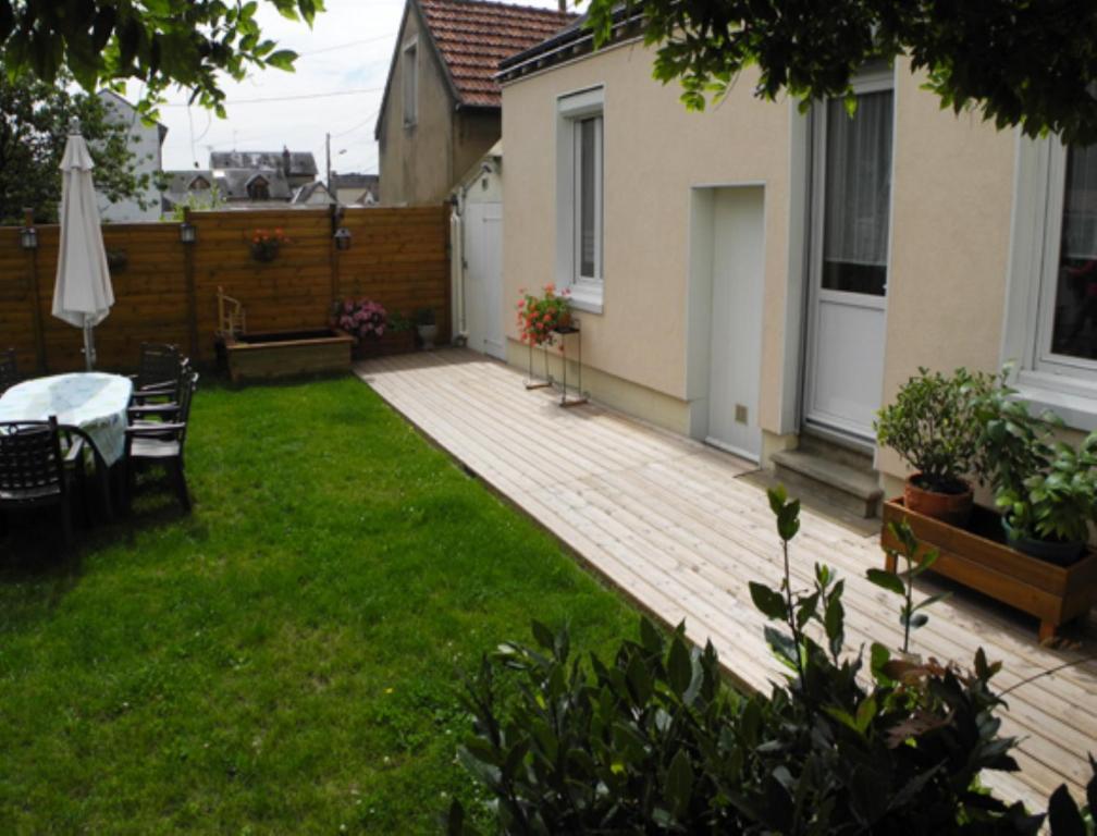 Les Vergnes Mancelles เลอม็องส์ ภายนอก รูปภาพ