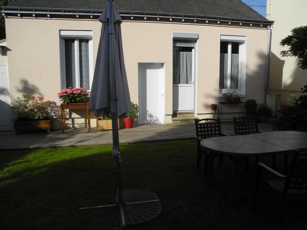 Les Vergnes Mancelles เลอม็องส์ ภายนอก รูปภาพ